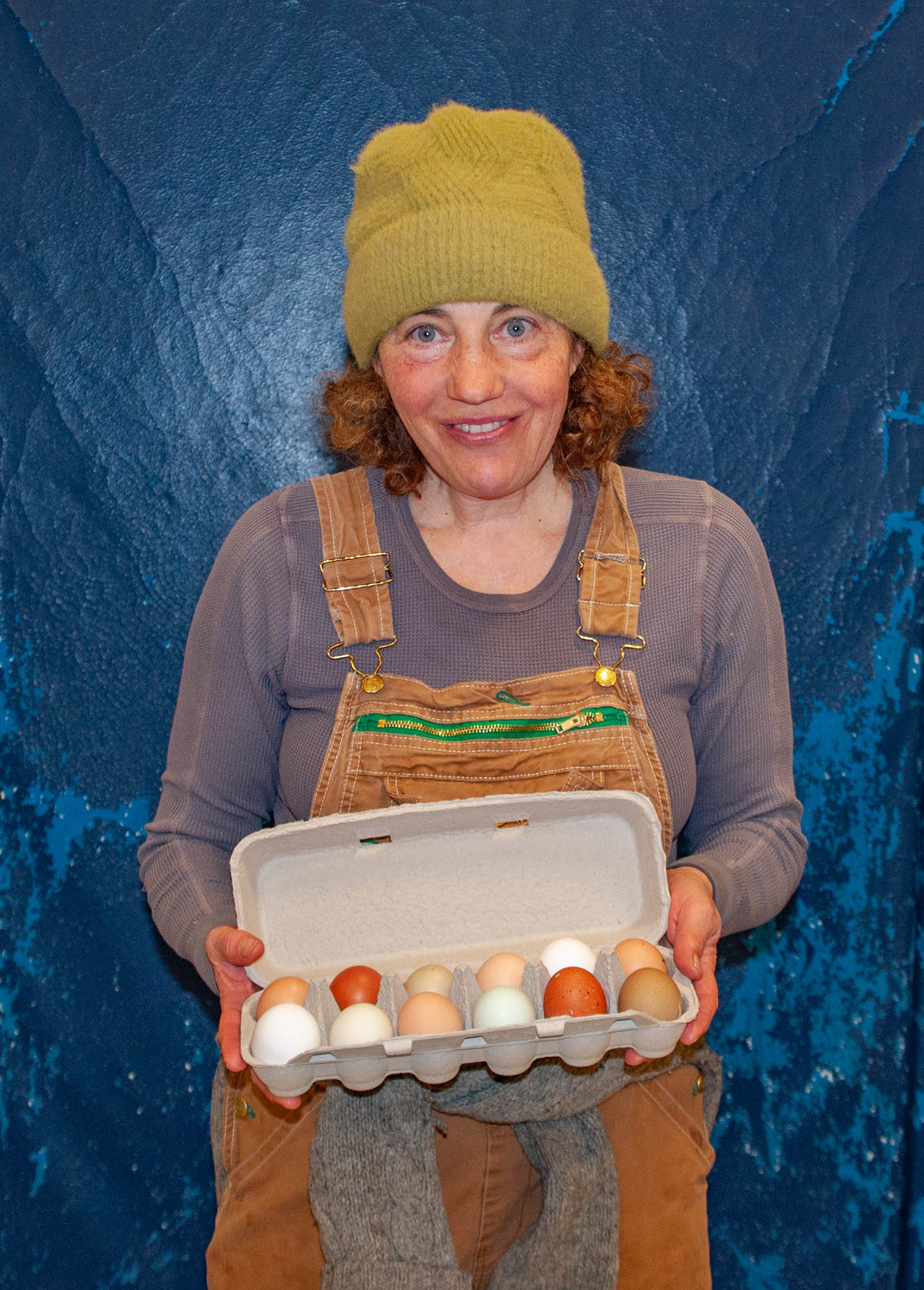 I grabbed some bee-yoo-ti-ful eggs from Windy Willow Farm’s Allysa Torey at the Kauneonga Lake indoor Farmers Market last weekend.